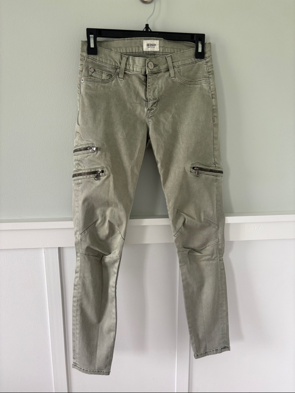 Hudson Jeans Women’s Olive Green Zip-Knee Cargo Pants